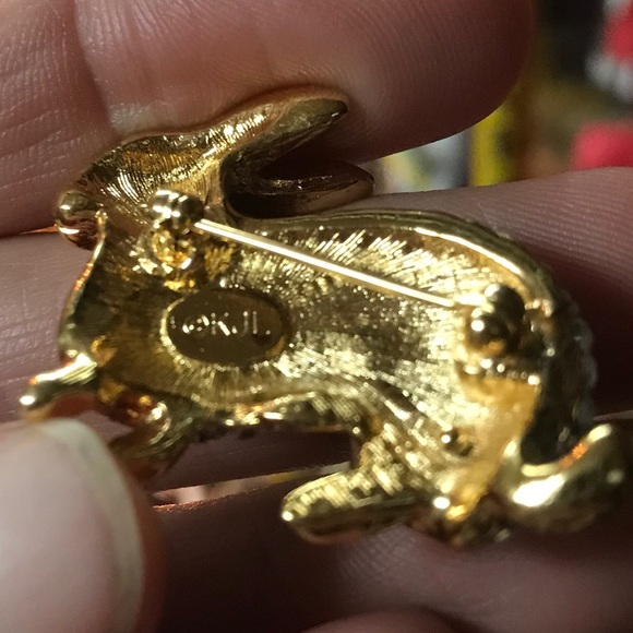 Vintage Rabbit brooch - Authentic KJL - Picture 3 of 3